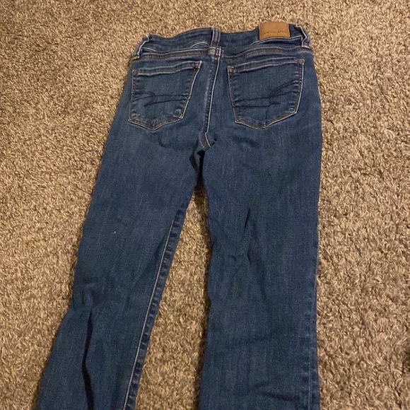 SELLING - Picture 2 of 3